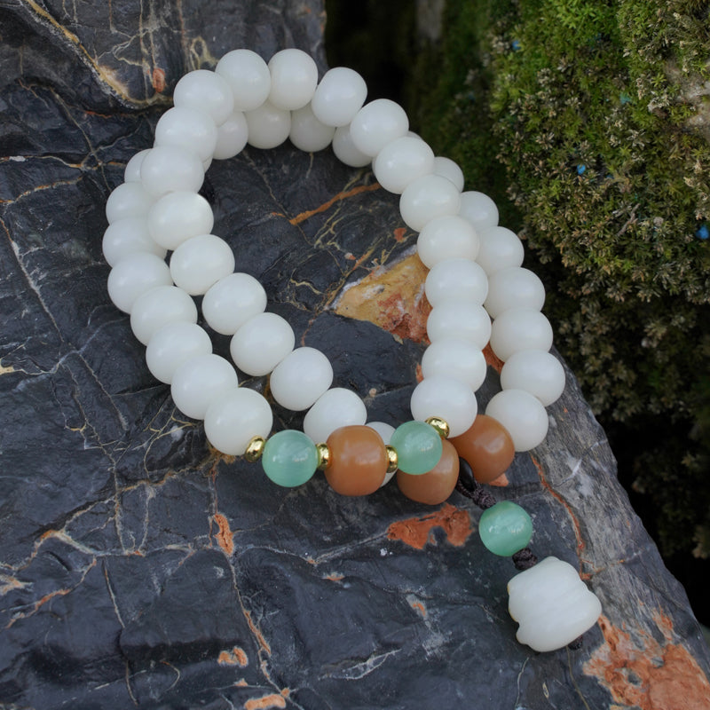 PUTI-White Apple Bead Handheld