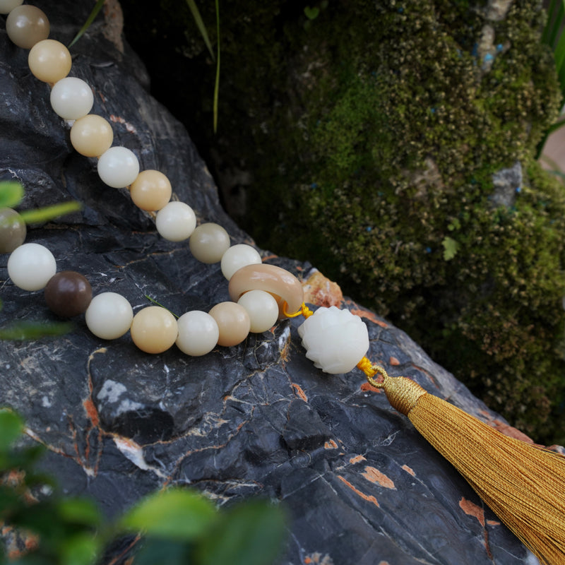 Multi Treasure Round Bead Handheld