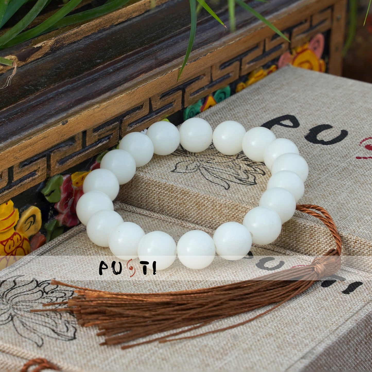 PUTI Hand Made Bodhi Bracelet with Natural White Bodhi Beads, Suitable for Men \Women and Children, Versatile Style. {PT01-02}
