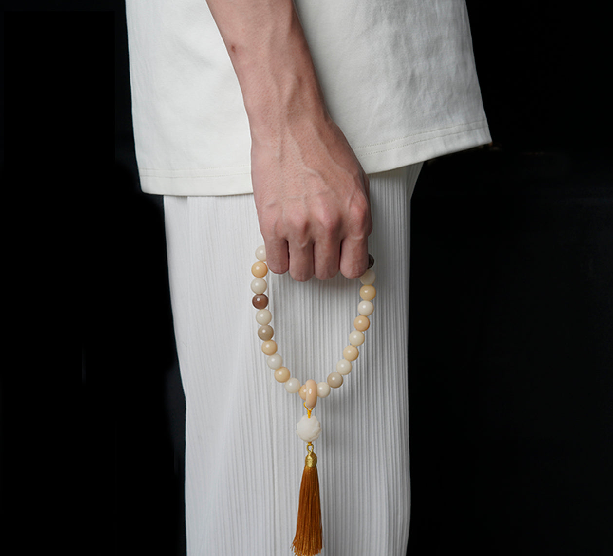 Multi-precious bodhi root handheld