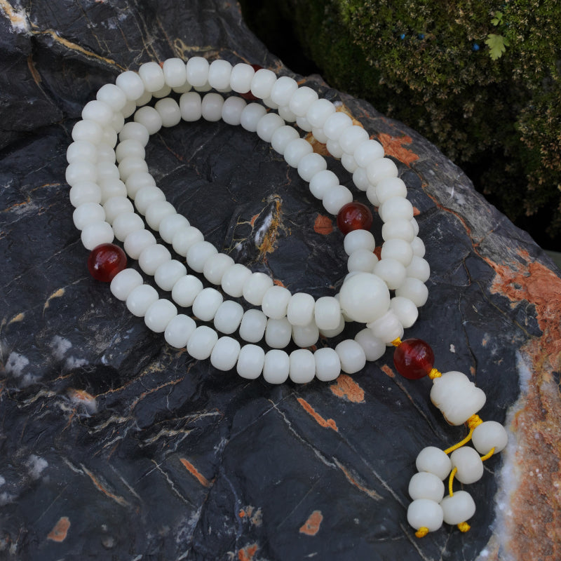 THEPUTI:White Jade Bodhi Necklace
