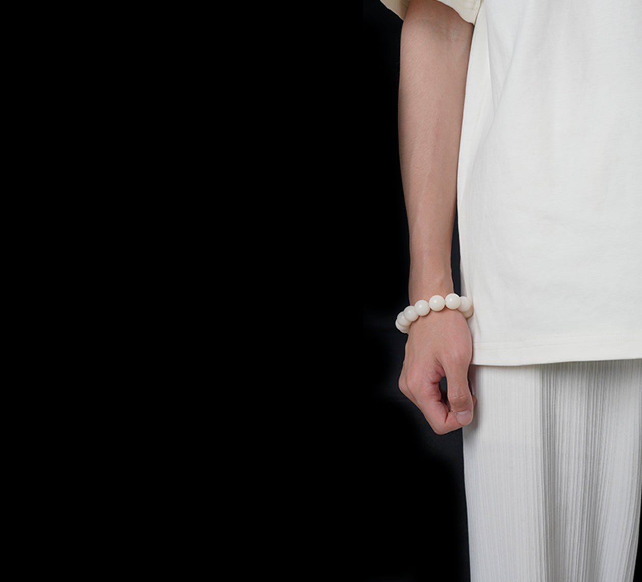 White Jade Round Bead Bodhi Bracelet front display picture