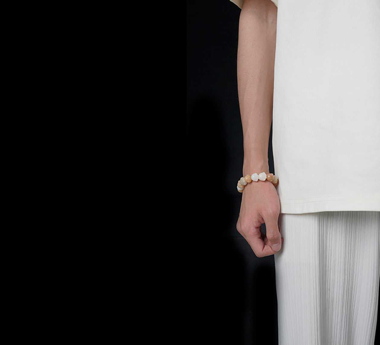 Cat's claw bracelet front right hand wearing picture