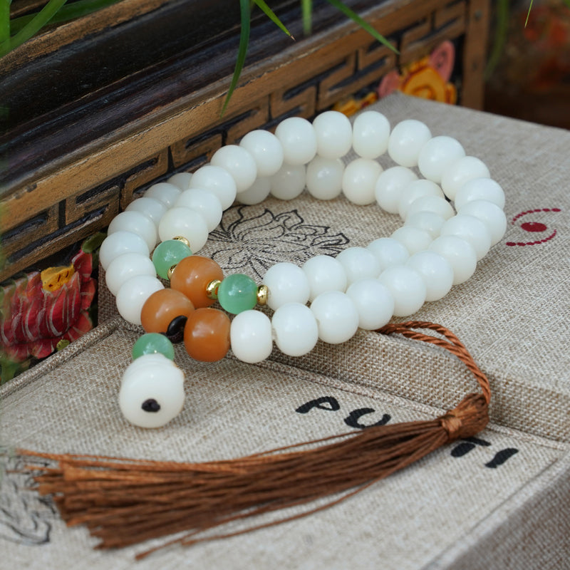 PUTI-White Apple Bead Handheld