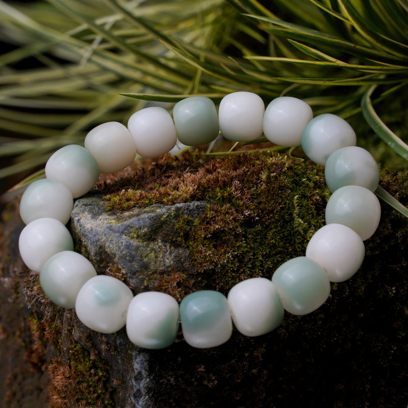THEPUTI-Emerald Green Flower Barrel Bead Bodhi Bracelet